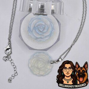 *NEW* Carved Opaline Necklace & Ring Set